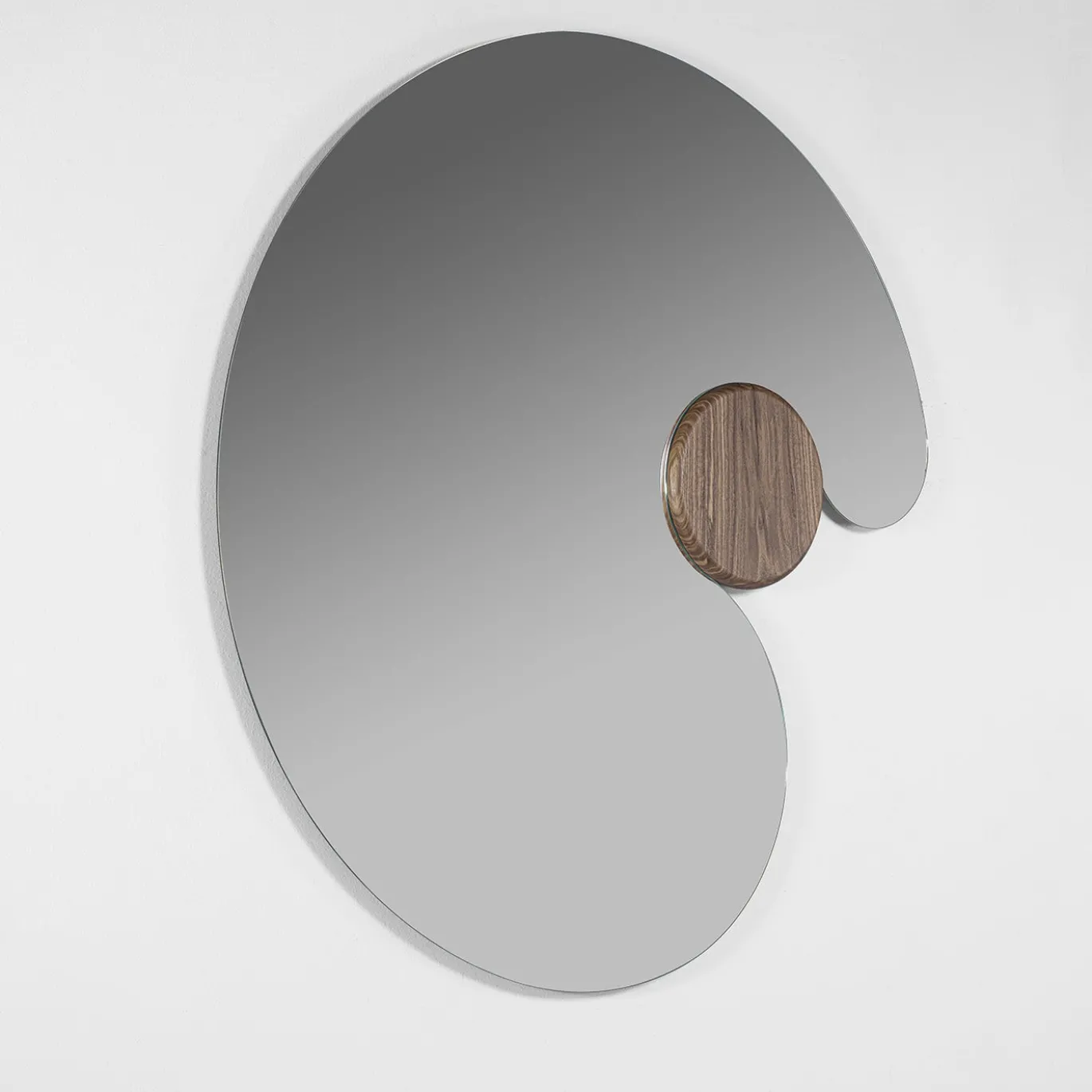 Specchio da parete con inserto in legno Onirico
