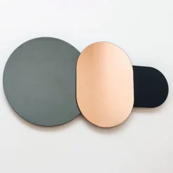 Specchio da parete Equilibrista Q2P di Giovanni Botticelli x Swing Design Gallery