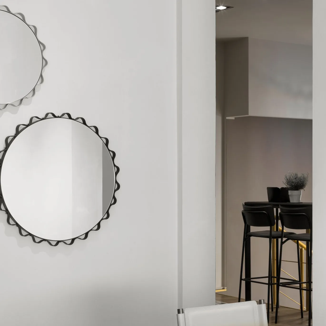 Specchio da Parete Glimt Rotondo in Pelle Marrone
