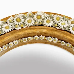 Specchio Ovale con Margherite in Porcellana di Capodimonte e Foglia d'Oro Applicata a Mano