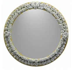Specchio rotondo dorato con rose in porcellana di Capodimonte