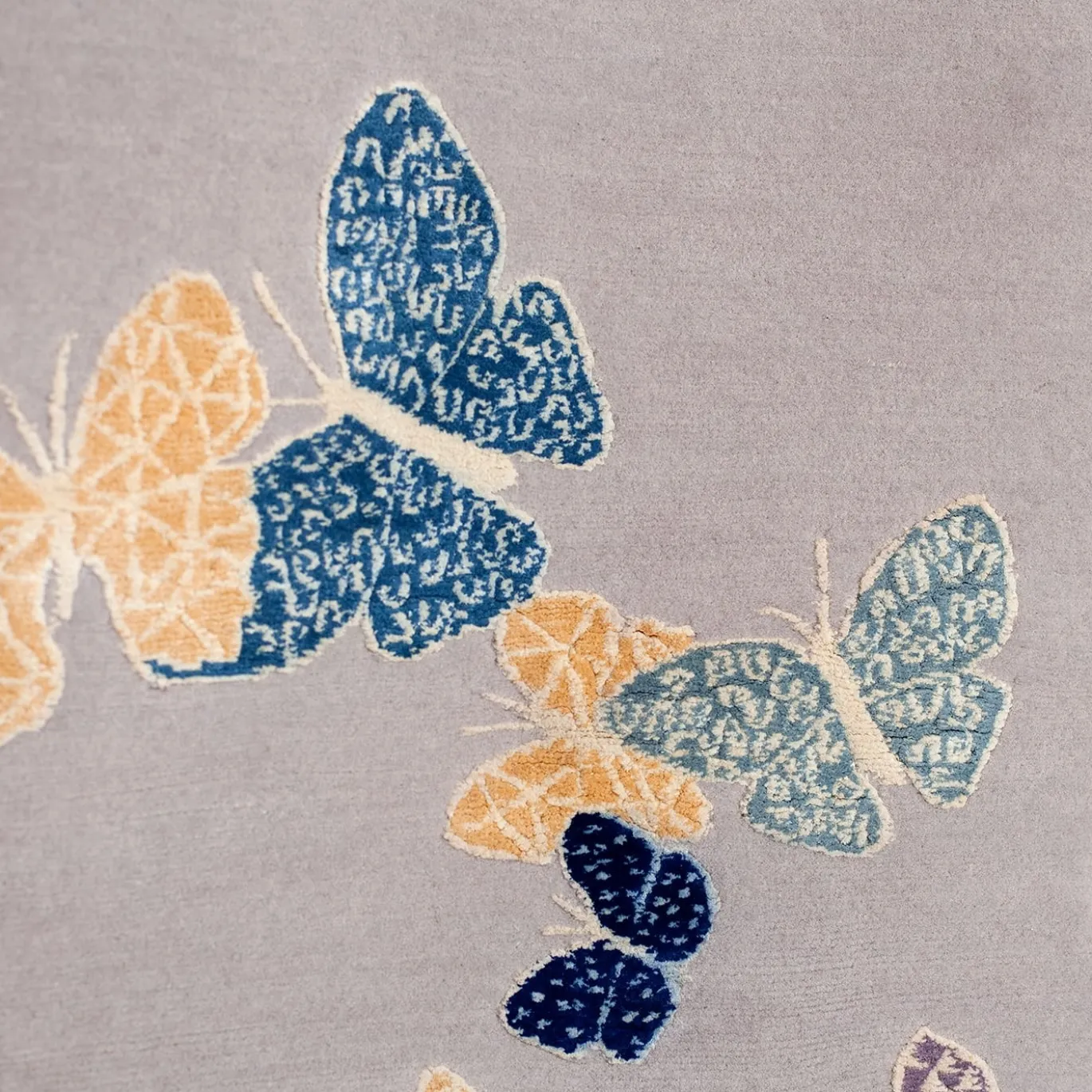 Spirit in The Sky Butterfly Beige Tappeto in lana e seta fatto a mano