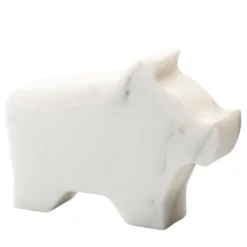 Statuetta di maiale bianco di Alessandra Grasso
