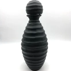 Tall Black Bottle di Achille D'Este e Renzo Vianello