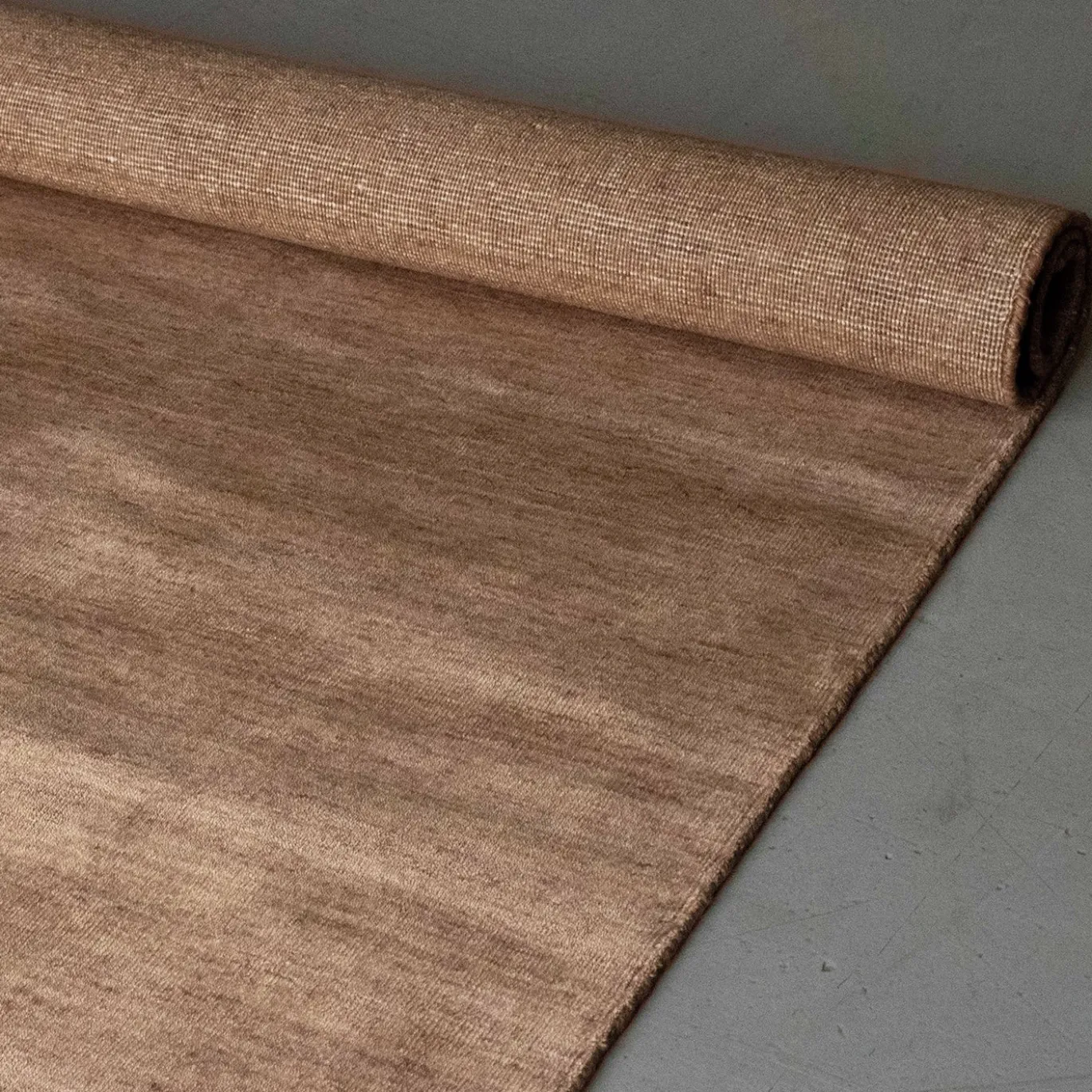 Tappeto Bamboo Shaded rettangolare in seta di bamboo Bronzo