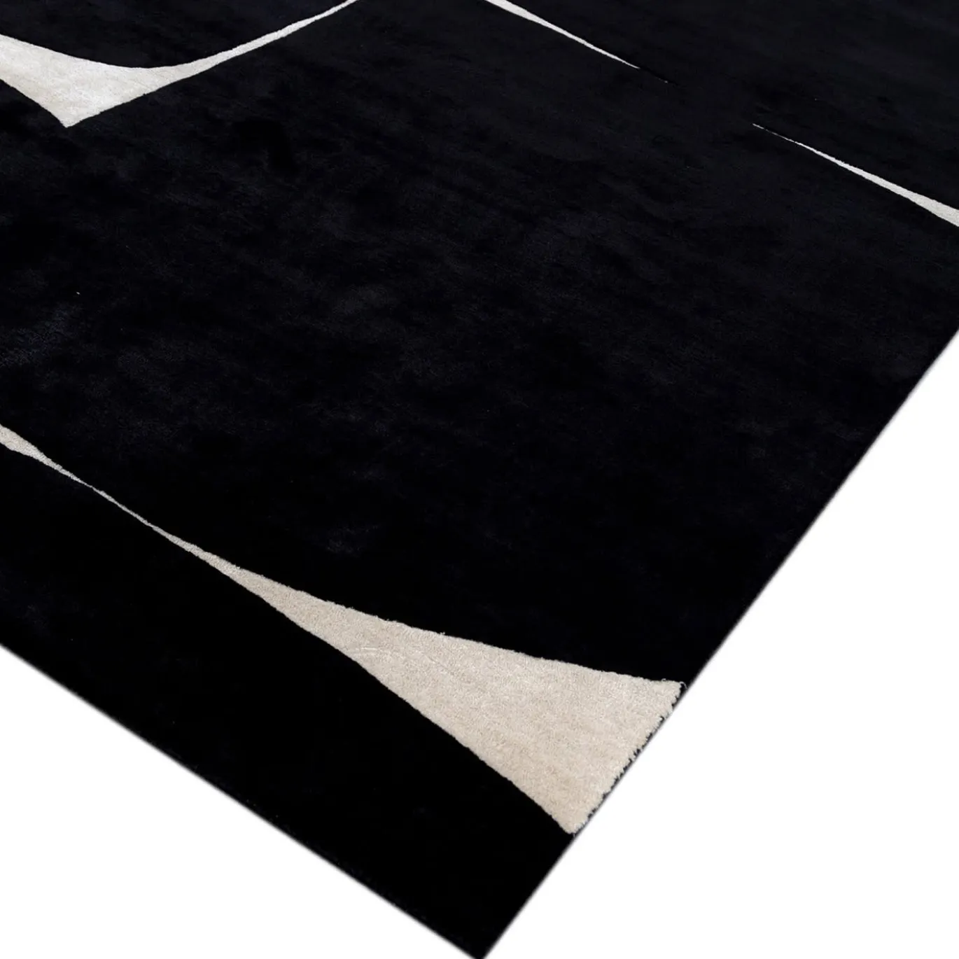 Tappeto Blocks in Ebony and White di Keith Pillow da Daaa Haus