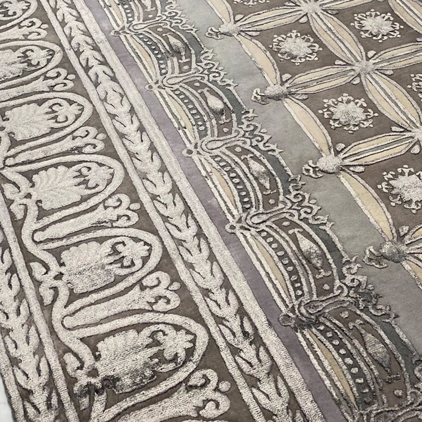Tappeto Florian di ispirazione neoclassica