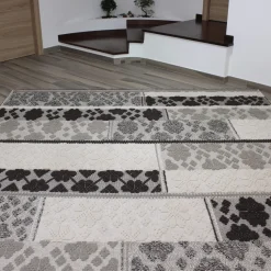 Tappeto Ierru rettangolare in tonalità neutra