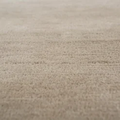 Tappeto in lana caviar beige morbido