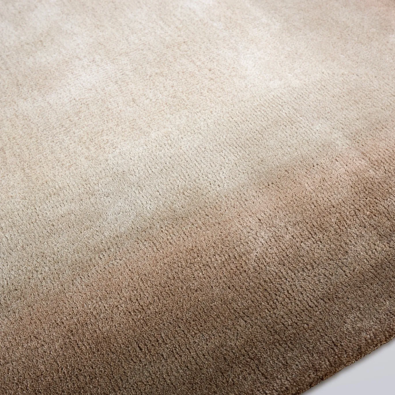 Tappeto in lana taupe Halo Dawn