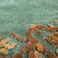 Tappeto Mystic Grove Smoke Green & Dark Amber Gold trapuntato a mano