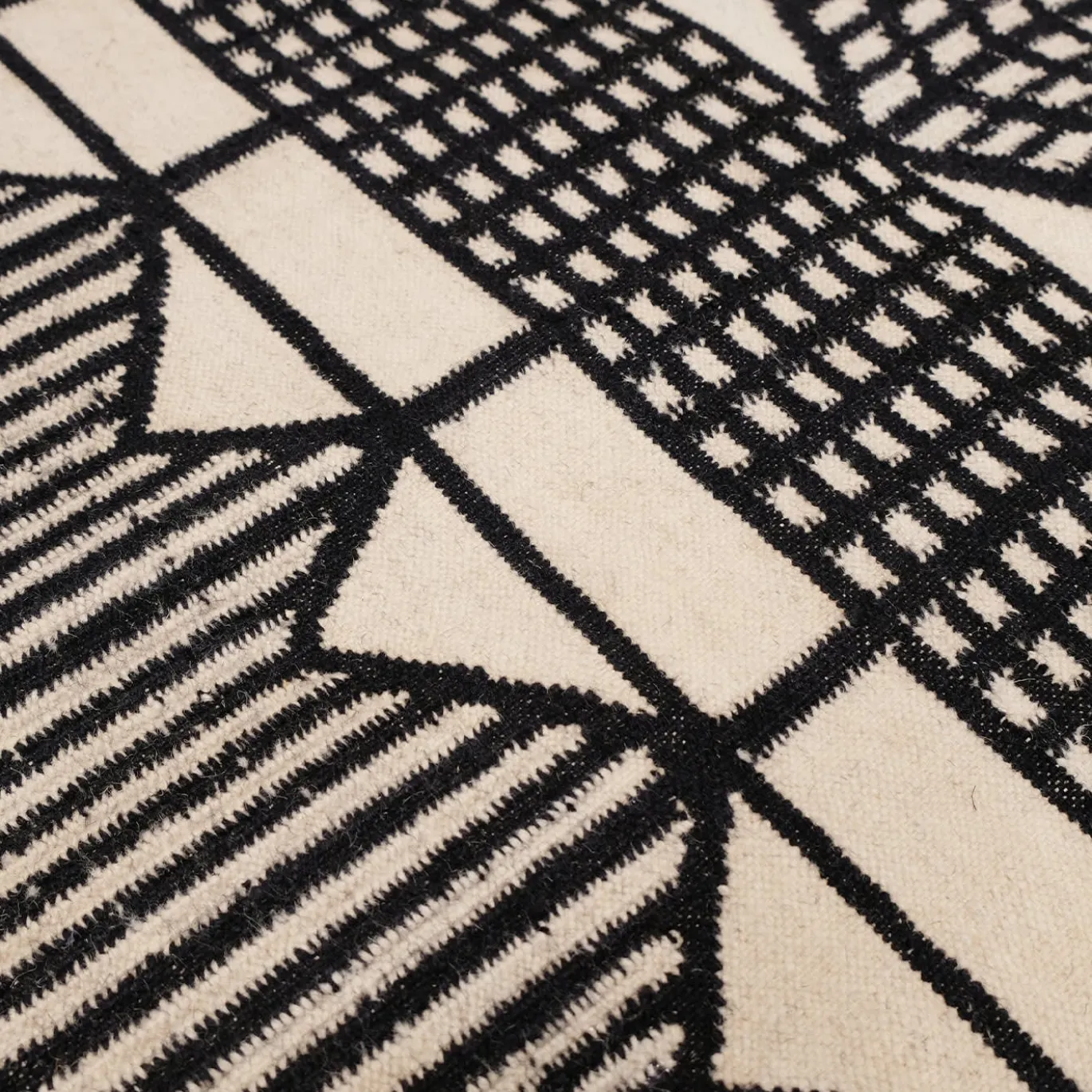 Tappeto regolare Doodle Hatch Kilim