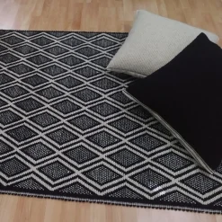 Tappeto Rombi rettangolare bianco e nero