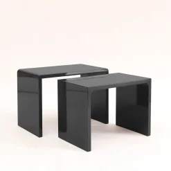 Tavoli Nesting gemelli laccati in nero