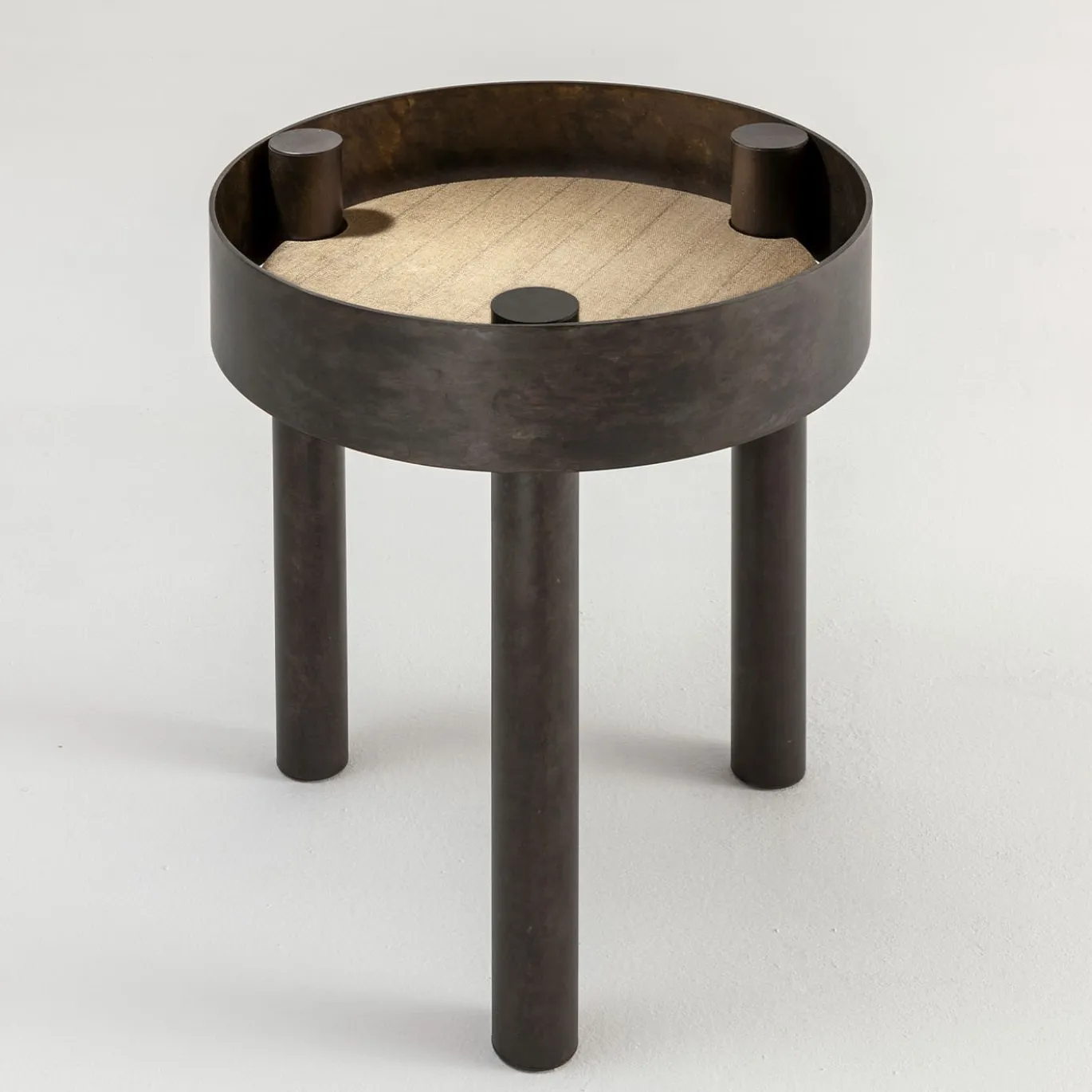 Tavolino alto rotondo Tray