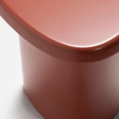 Tavolino Bitt in Legno Laccato Terracotta