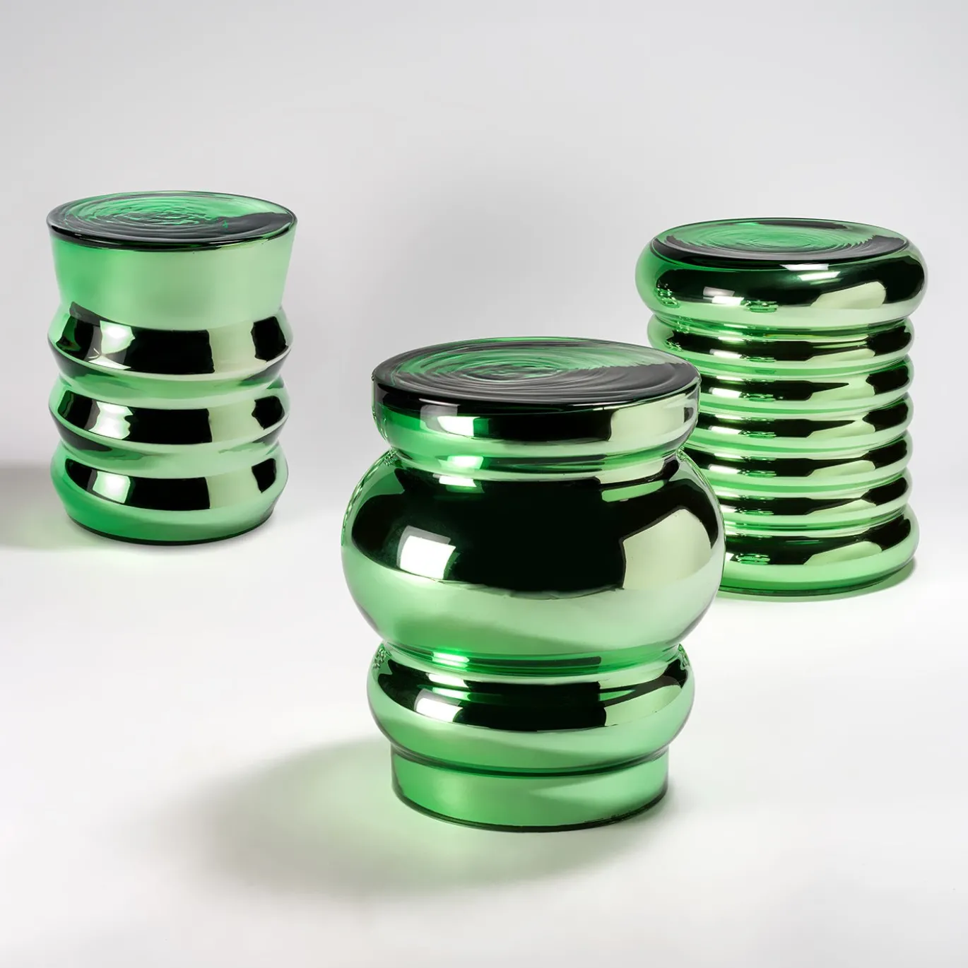 Tavolino Bouchon modello C in vetro verde di Dan Yeffet