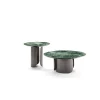 Tavolino con base in metallo Gabriel e piano in marmo verde
