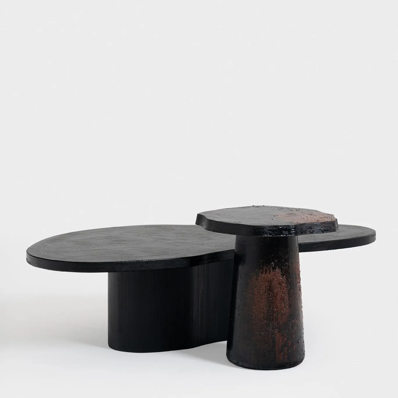 Tavolino Cork in legno rosso