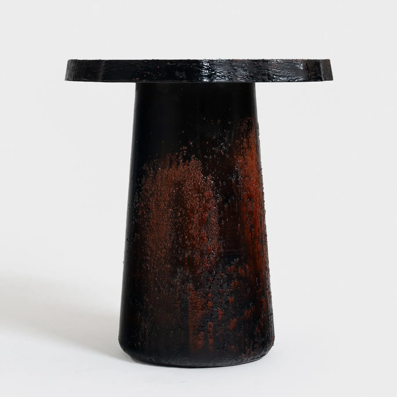Tavolino Cork in legno rosso
