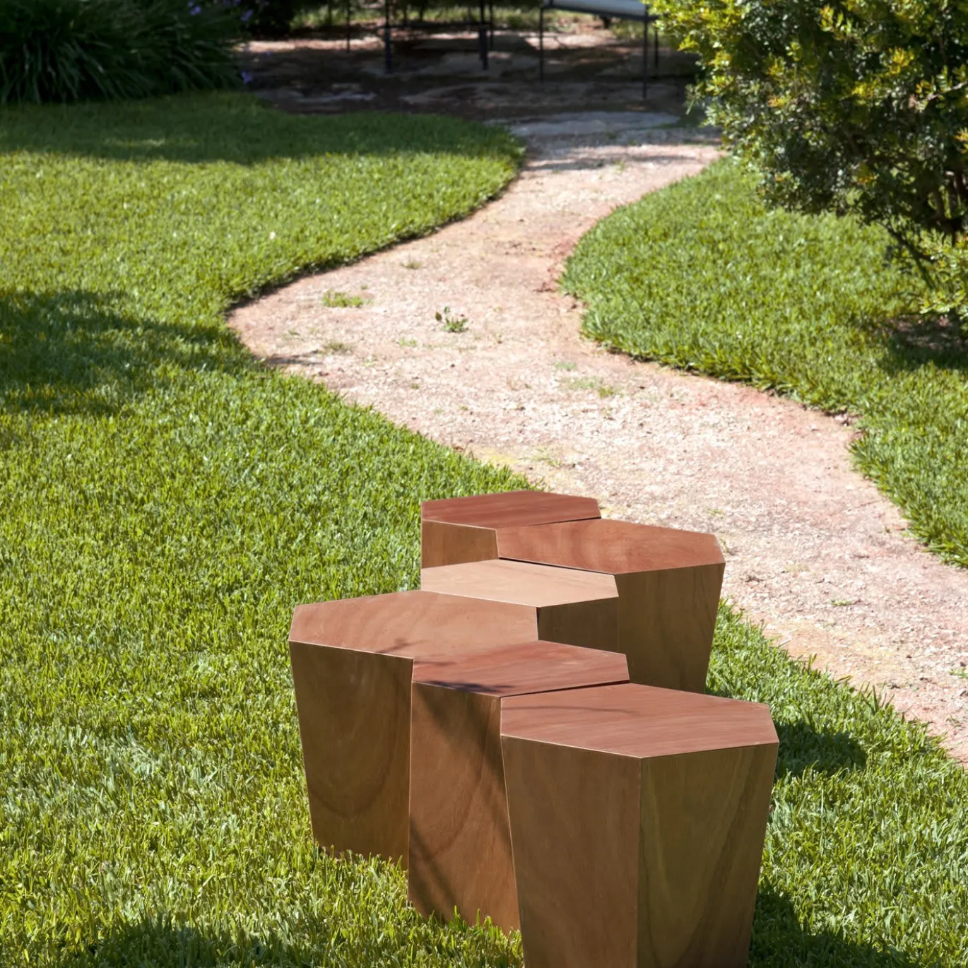 Tavolino da caffè per esterni Hexagon di Steven Holl