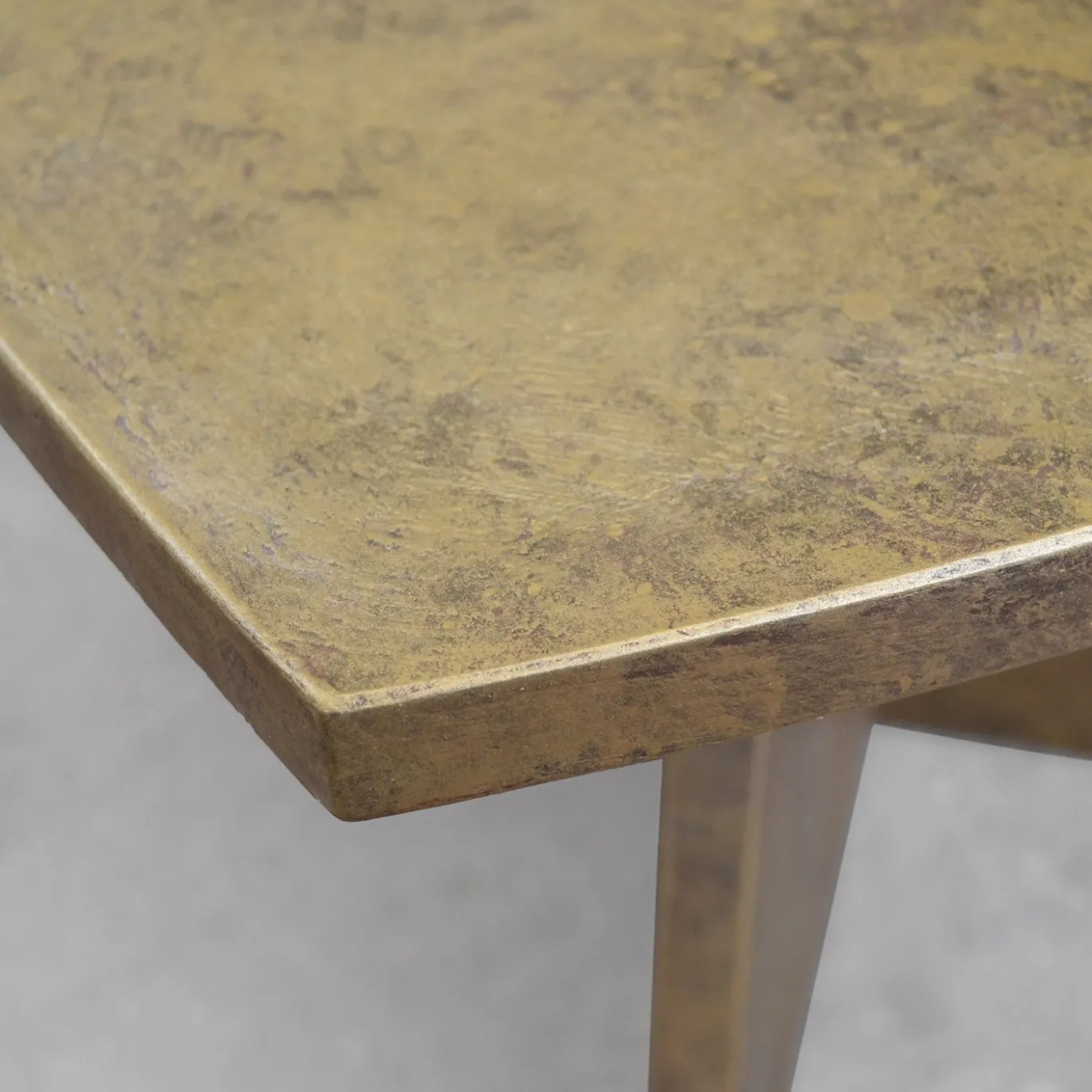 Tavolino da caffè quadrato Arkos grande in legno bronzo dorato