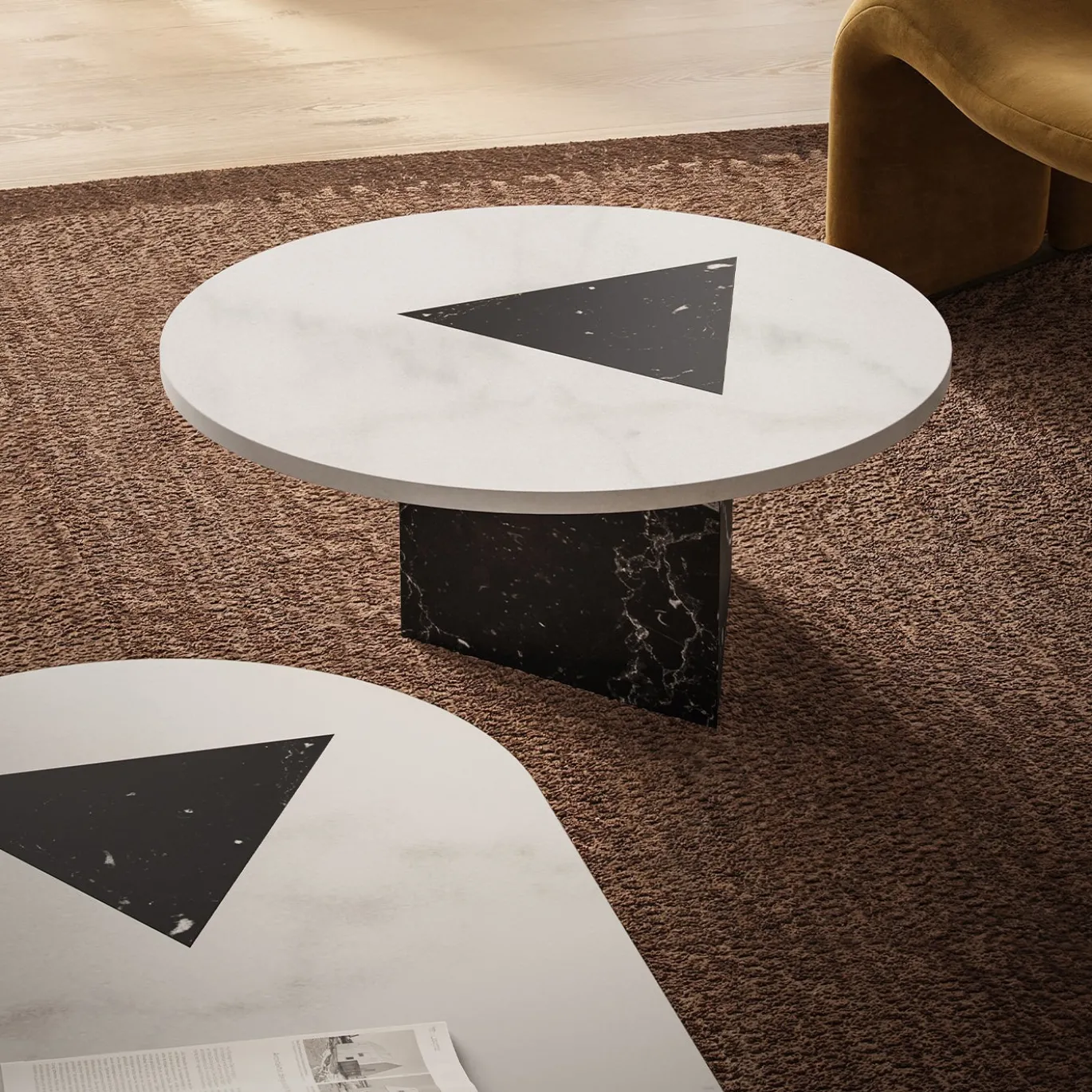 Tavolino da caffè rotondo in marmo nero e bianco Modern M di Lorenzo Zaccarin