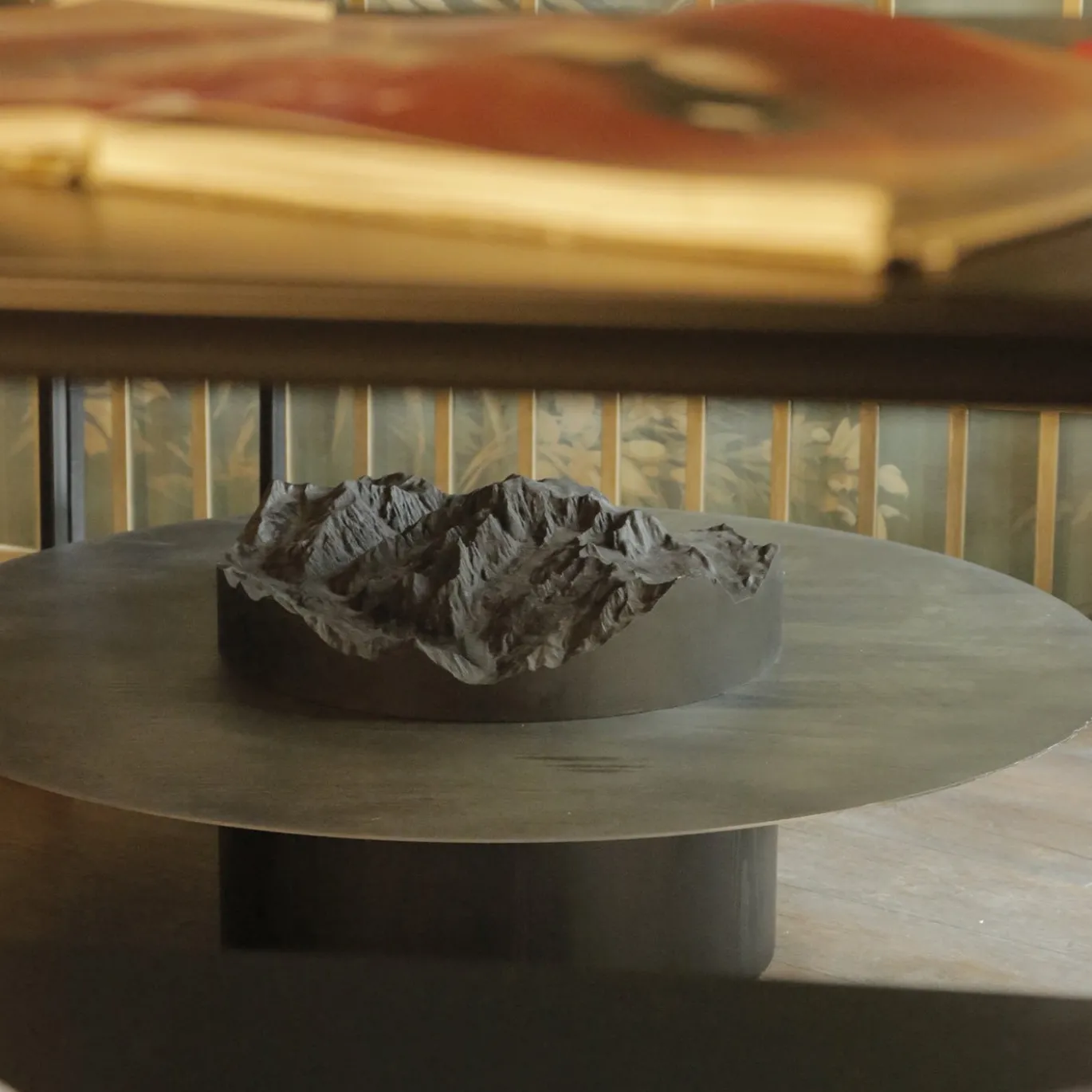 Tavolino da caffè topografico Tip in abete nero norvegese di Riccardo Vendramin