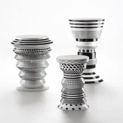 Tavolino in ceramica bianca e nera Bossanova Vinicius