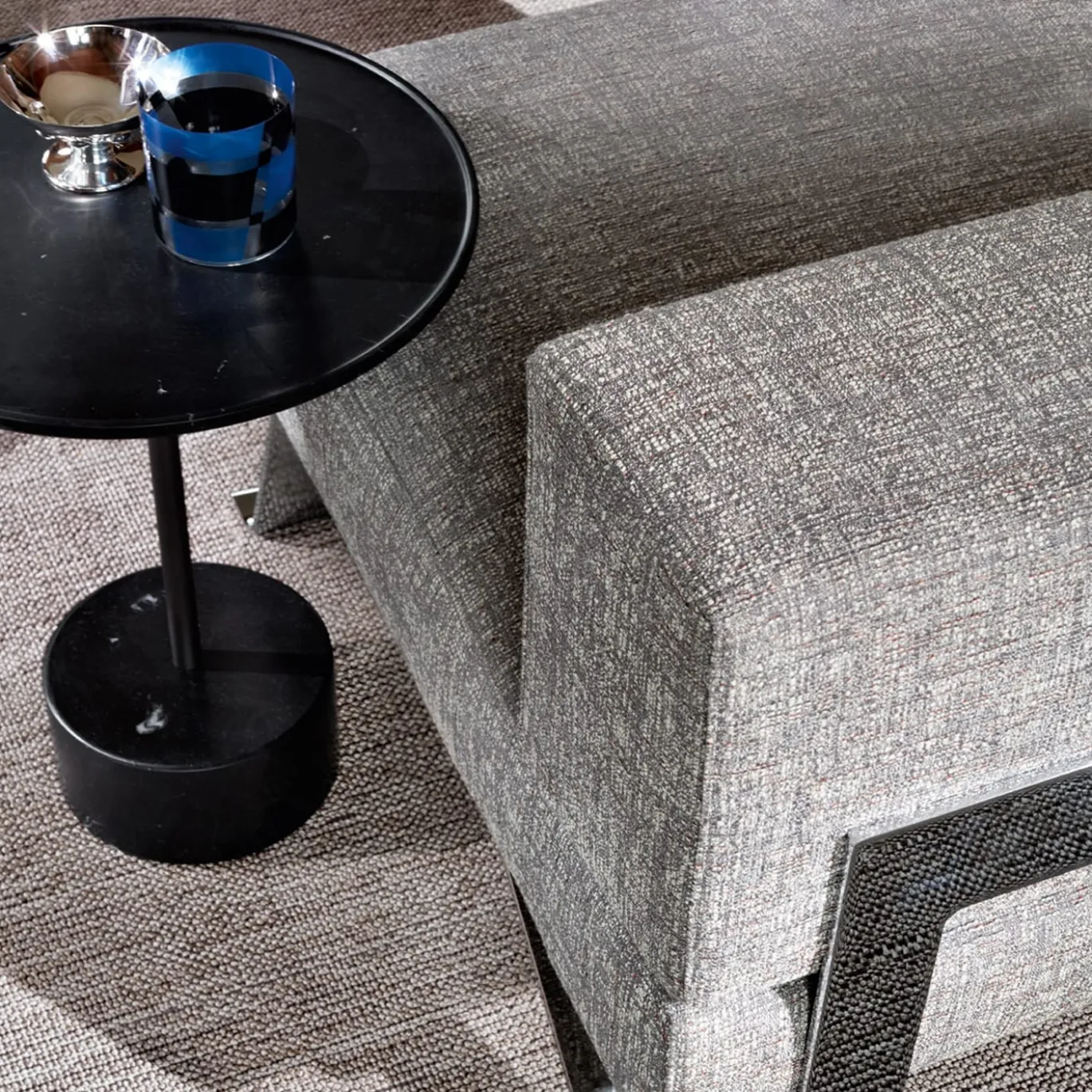 Tavolino 9 in Marmo Nero di Piero Lissoni
