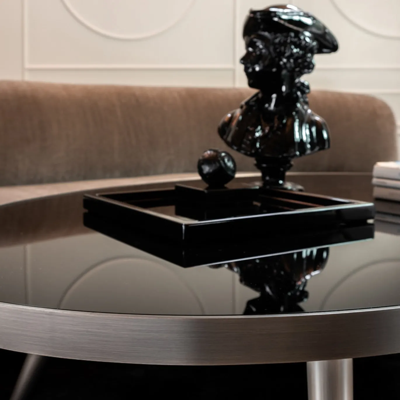 Tavolino Jerome in Ottone Nero