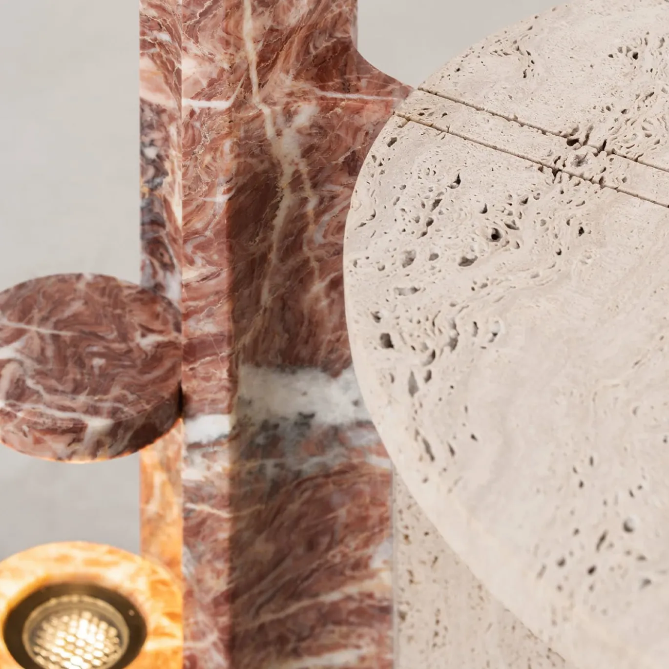 Tavolino Laterale Mostro II in Marmo Rosa Peralba e Travertino con Lampada Incassata