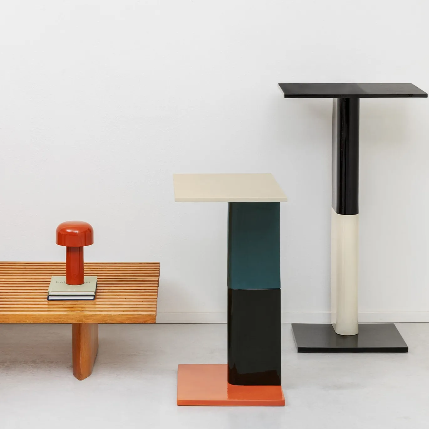 Tavolino laterale Rivington 65 in ceramica multicolore di Edward Barber e Jay Osgerby