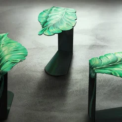 Tavolino Leaf decorato di Carlo Rampazzi