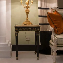 TAVOLINO NERO E ORO IN STILE LUIGI XVI