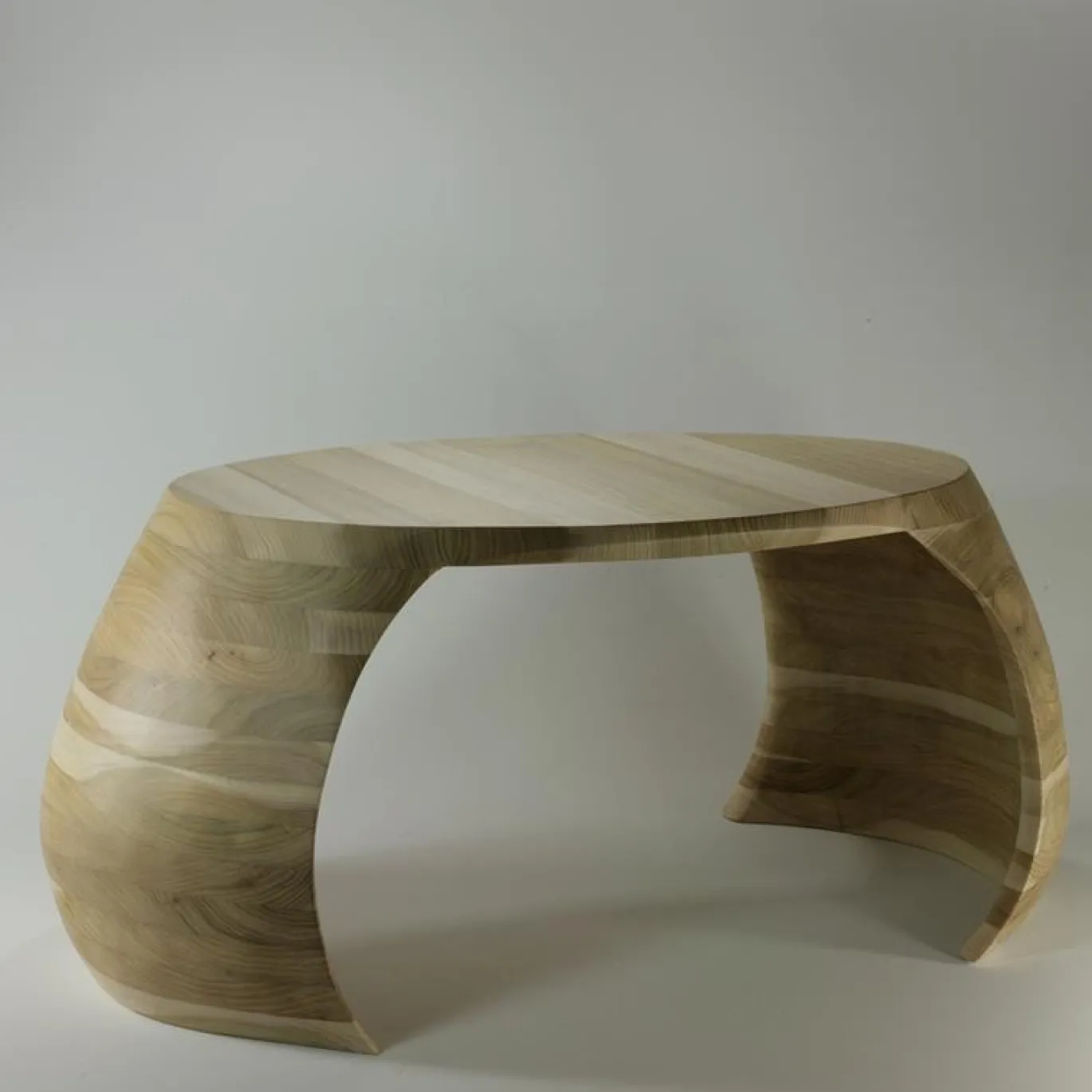 Tavolino Ollie Oval Elm