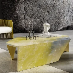 Tavolino Origami Mimosa di Patricia Urquiola