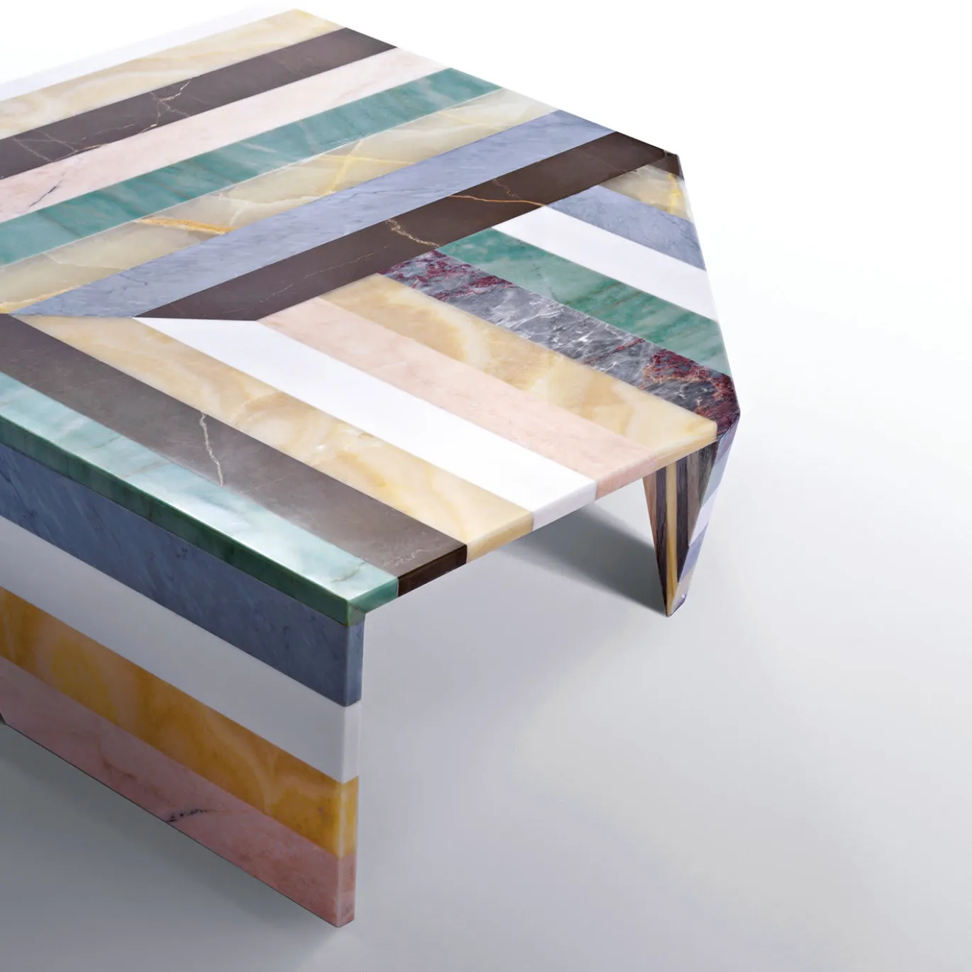 Tavolino Origami Stripes in Marmo II di Patricia Urquiola