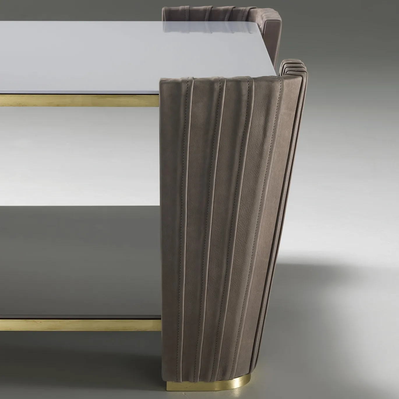 Tavolino quadrato in legno