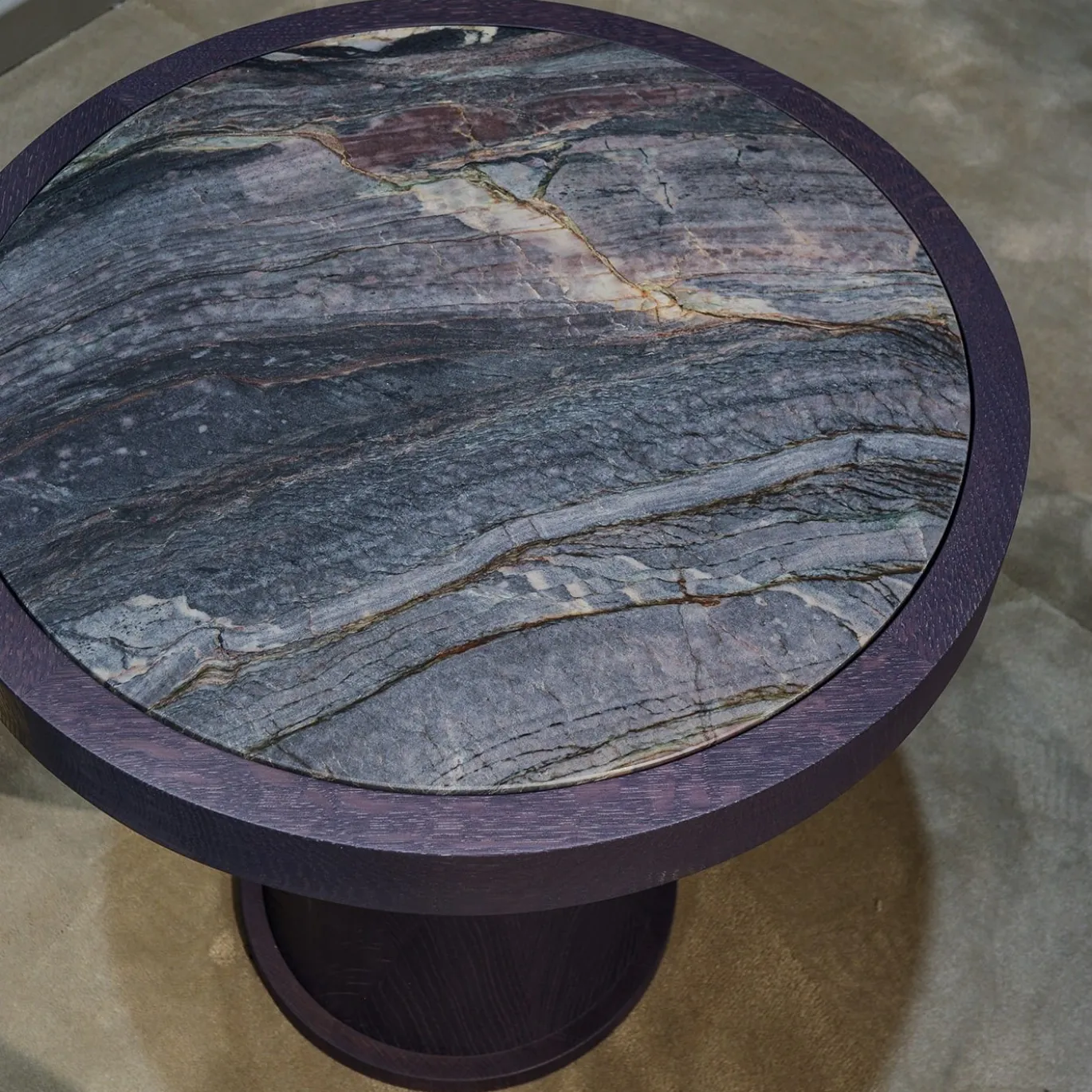 Tavolino Rose Roundel di Archer Humphryes Architects