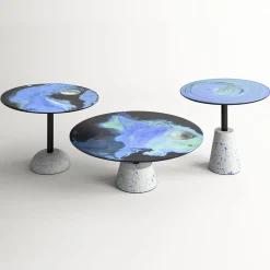 Tavolino rotondo Astraliti in metallo dai toni freddi #1
