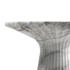 Tavolino rotondo Odette in marmo Arabescato Vagli bianco
