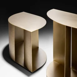 Tavolino Sinestesia 45 in Brass DeErosion di TIPSTUDIO
