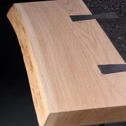 Tavolino Traditum in legno massello di rovere e pietra lavica