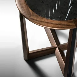 Tavolino Triangolo di Ivano Colombo