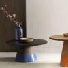 Tavolo alto Sablier con base in argilla e piano in noce canaletto