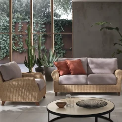 Tavolo Basso Bea con Struttura in Ferro Top in Legno con Inserti in Rattan