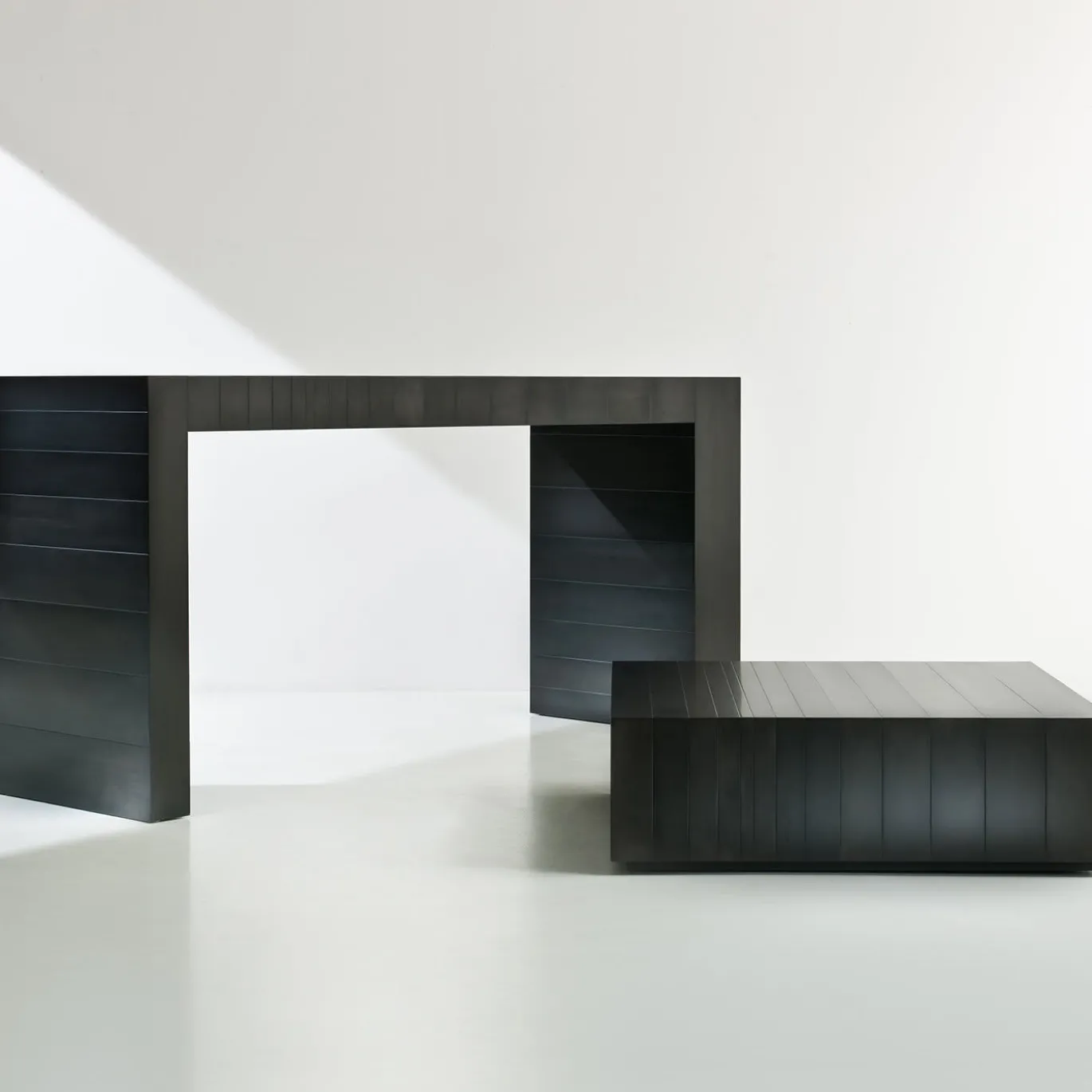 Tavolo consolle Black Stars ST 21 di Bartoli Design