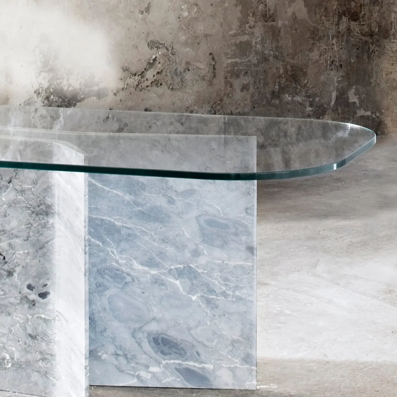 Tavolo da pranzo Filo con base in marmo Versilys