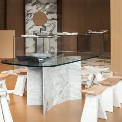Tavolo da pranzo Filo con base in marmo Versilys